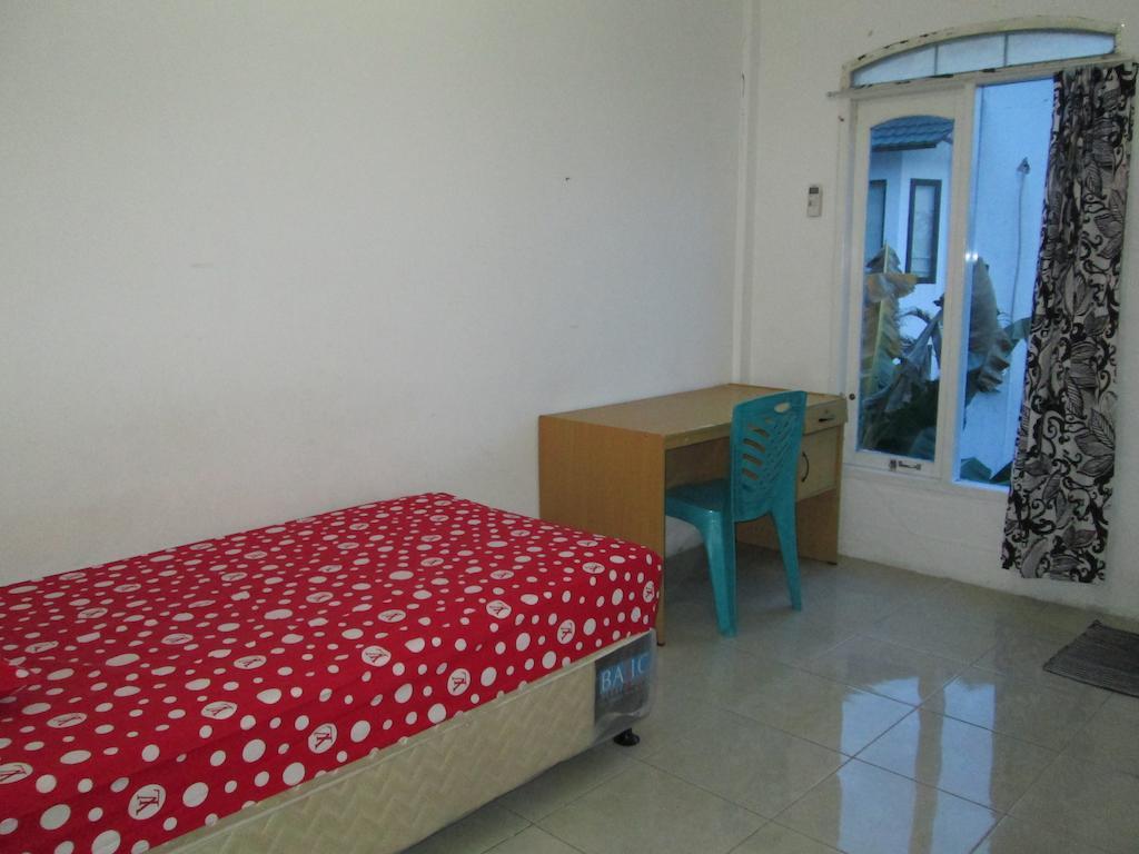 Sentosa76 Guest House Balikpapan  Room photo