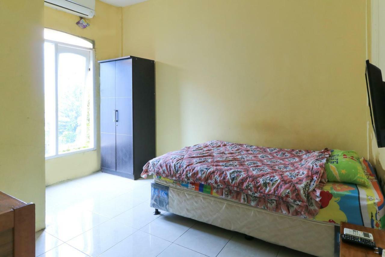 Sentosa76 Guest House Balikpapan  Exterior photo