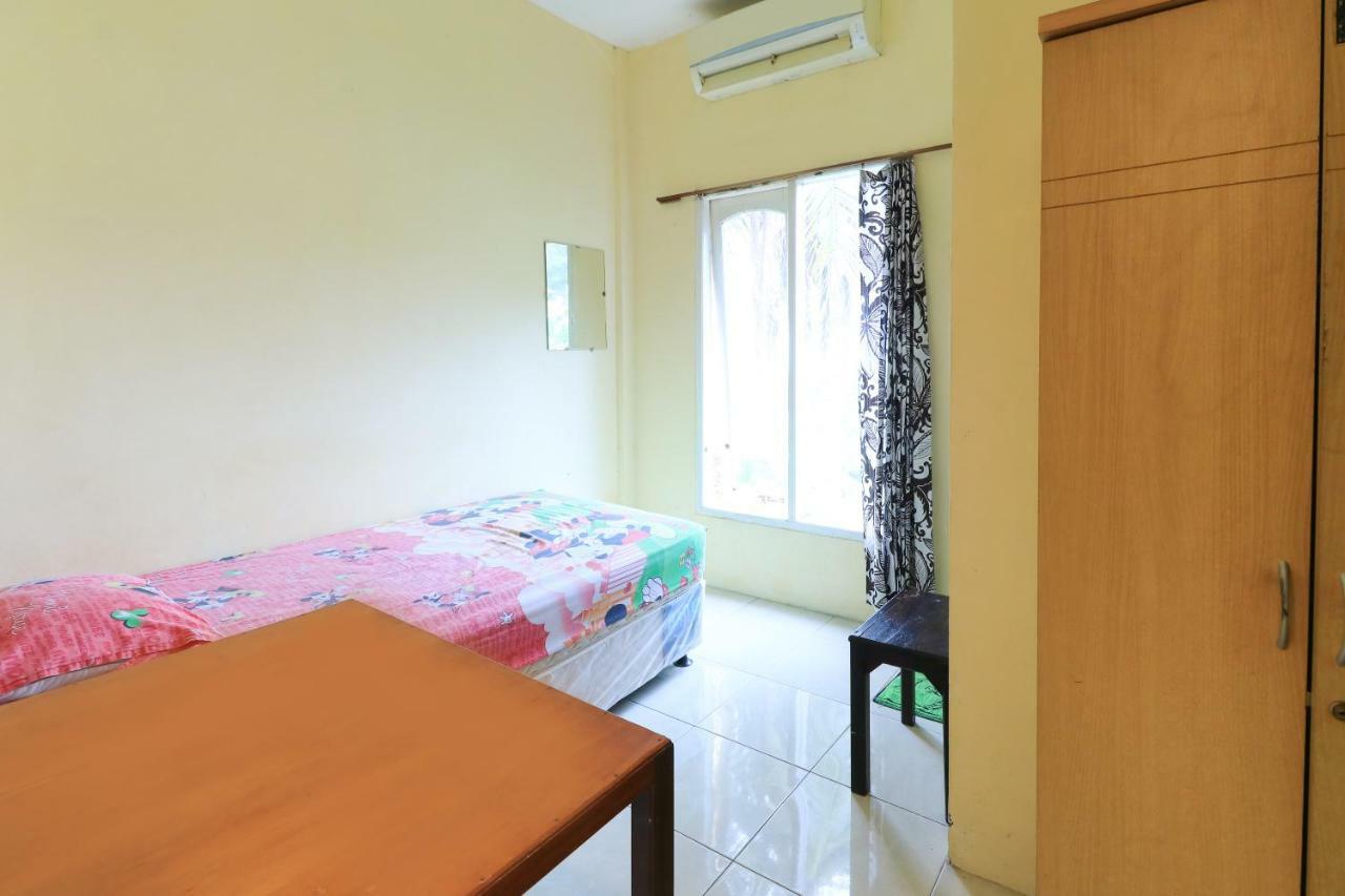 Sentosa76 Guest House Balikpapan  Exterior photo